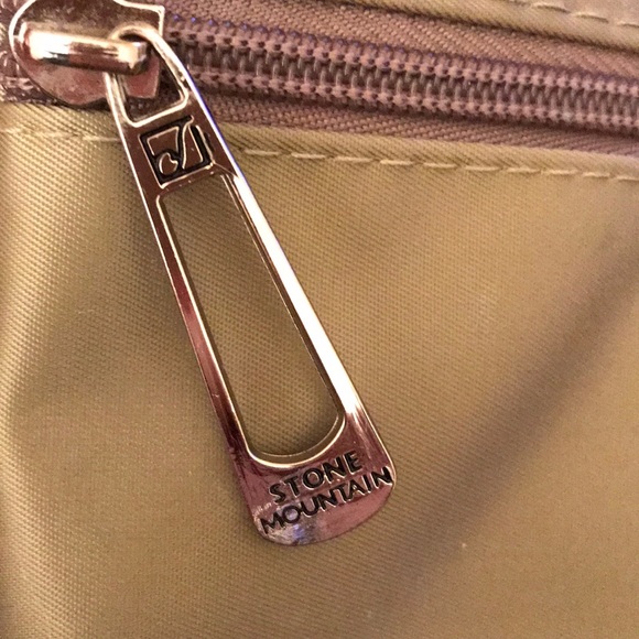 Stone Mountain Crossbody Bag - Picture 5 of 5